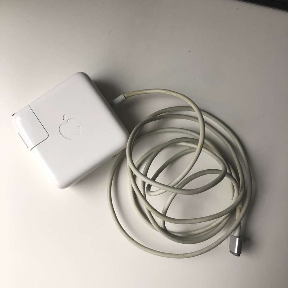 Apple 45W MagSafe 2 Power Adapter